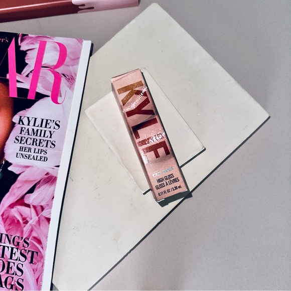 KYLIE COSMETICS High Gloss ‘koko k’ - Picture 2 of 5